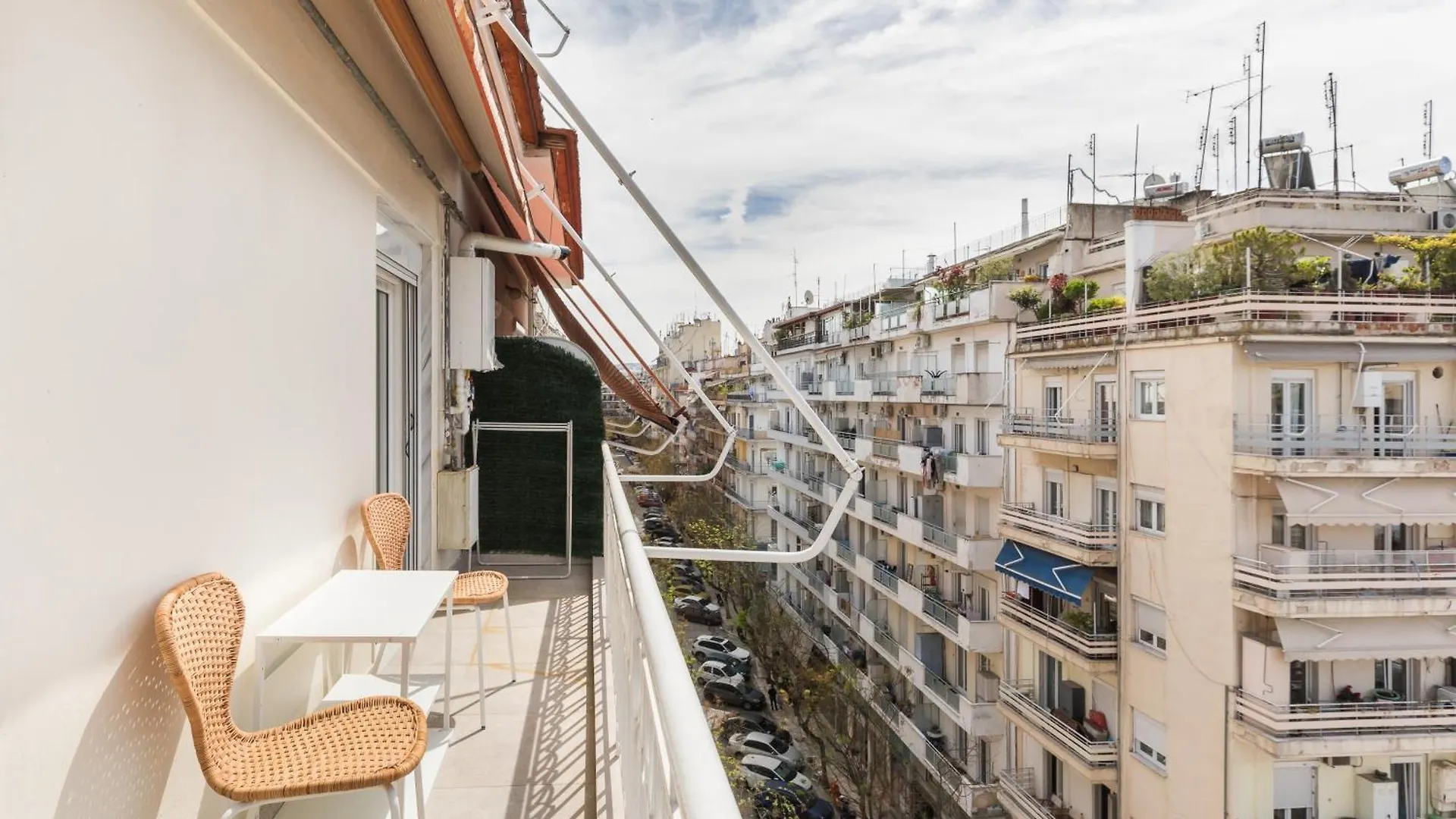 Sunshine By Halu! City Centre Family Retreat Salonic 0*,  Grecia